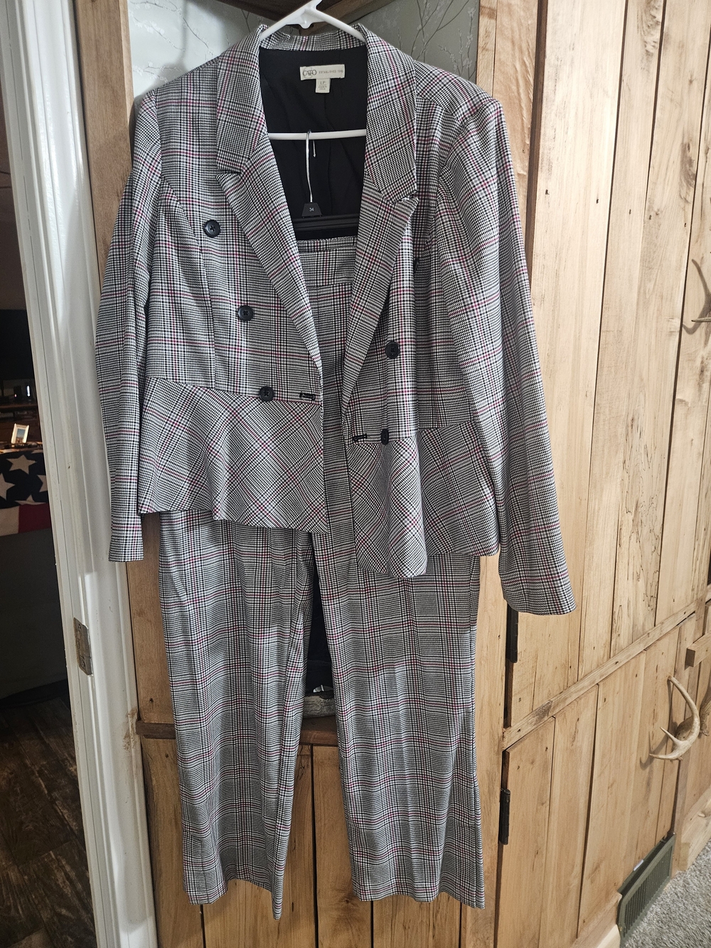 Eloquii Gray Glen Plaid Double-Breasted Blazer & Pants with Red Windowpane